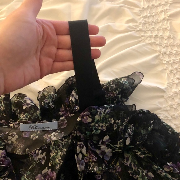 Black Blumarine cold shoulder shirt. Size 6. NWOT. - Picture 4 of 7